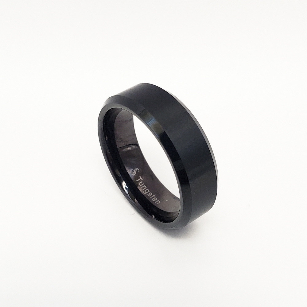 Stuller black tungsten band size 12